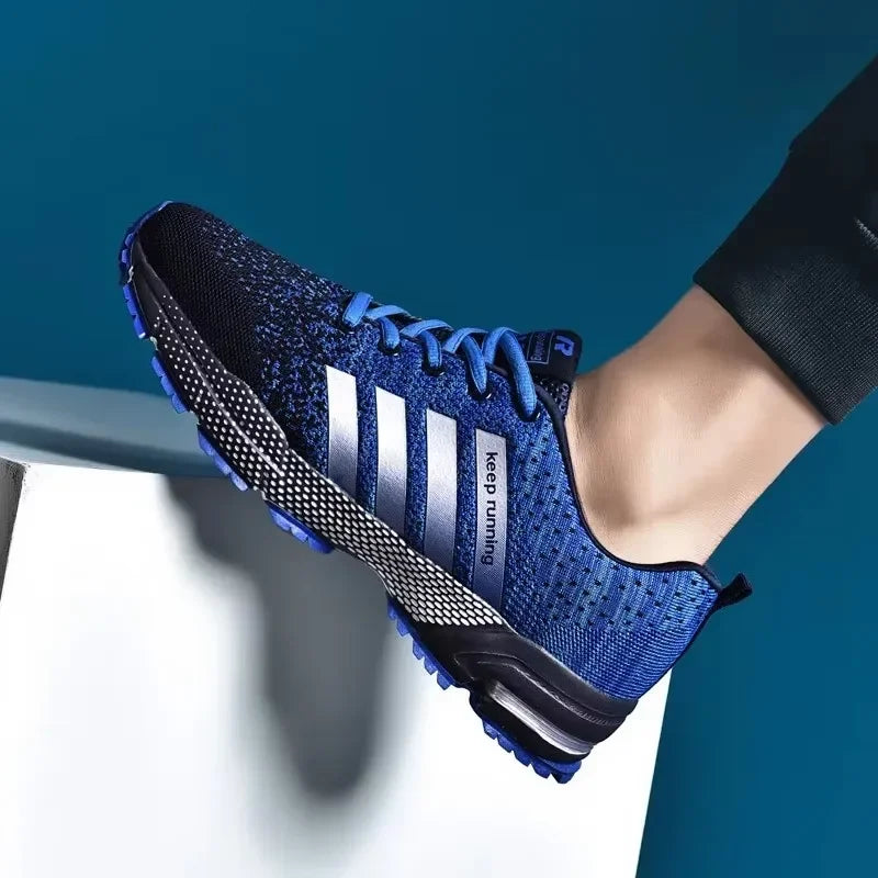 Sneakers da uomo dal design street accattivante e impattante, con abbinamento cromatico unico, traspiranti, comode e antiscivolo, ideali per camminare