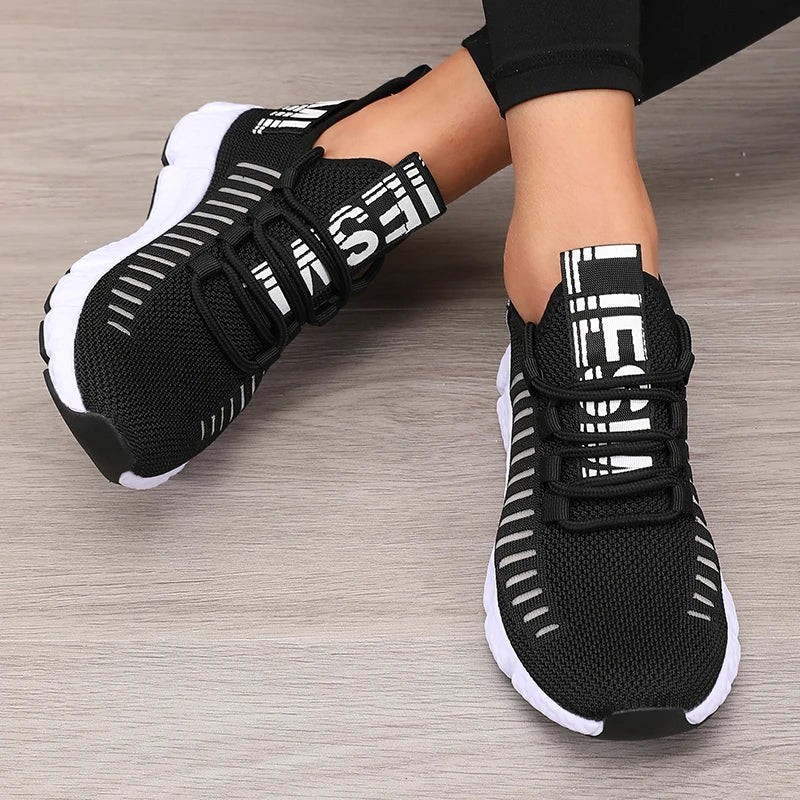 Sneakers Donna Traspiranti in Maglia – Leggere, Flessibili e alla Moda per Sport e Daily Wear